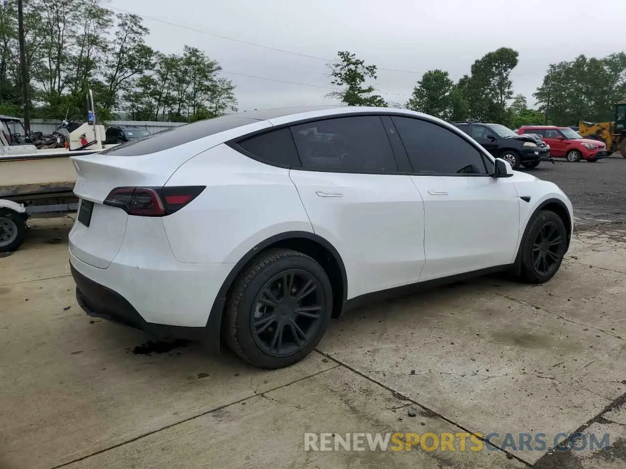 3 Photograph of a damaged car 7SAYGDEE2RA329081 TESLA MODEL Y 2024