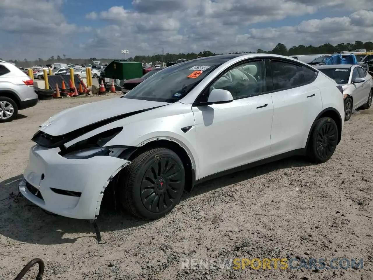 1 Photograph of a damaged car 7SAYGDEE2RA335818 TESLA MODEL Y 2024
