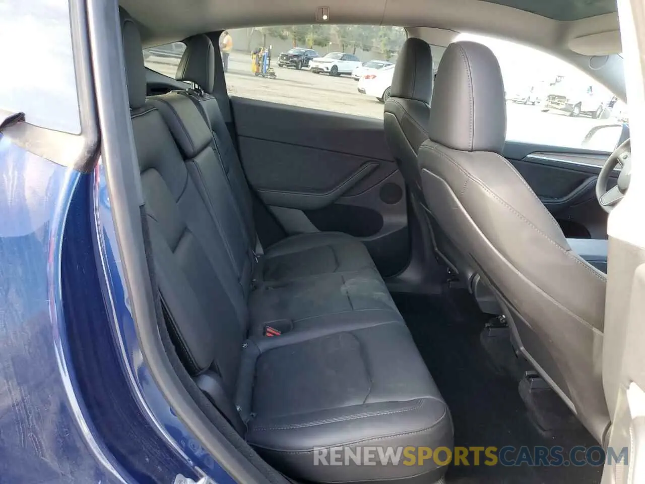 11 Photograph of a damaged car 7SAYGDEE2RF003784 TESLA MODEL Y 2024
