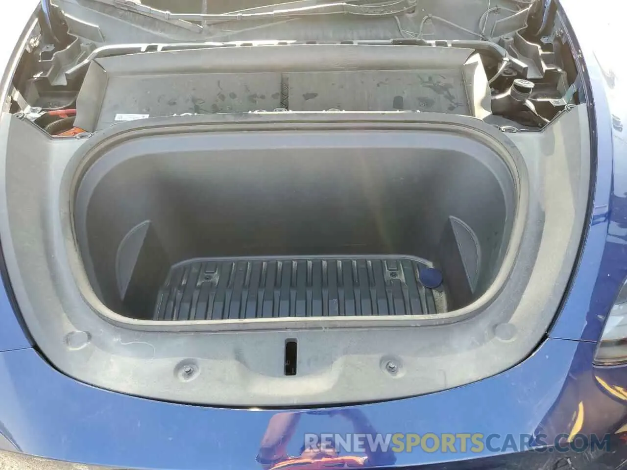 13 Photograph of a damaged car 7SAYGDEE2RF003784 TESLA MODEL Y 2024