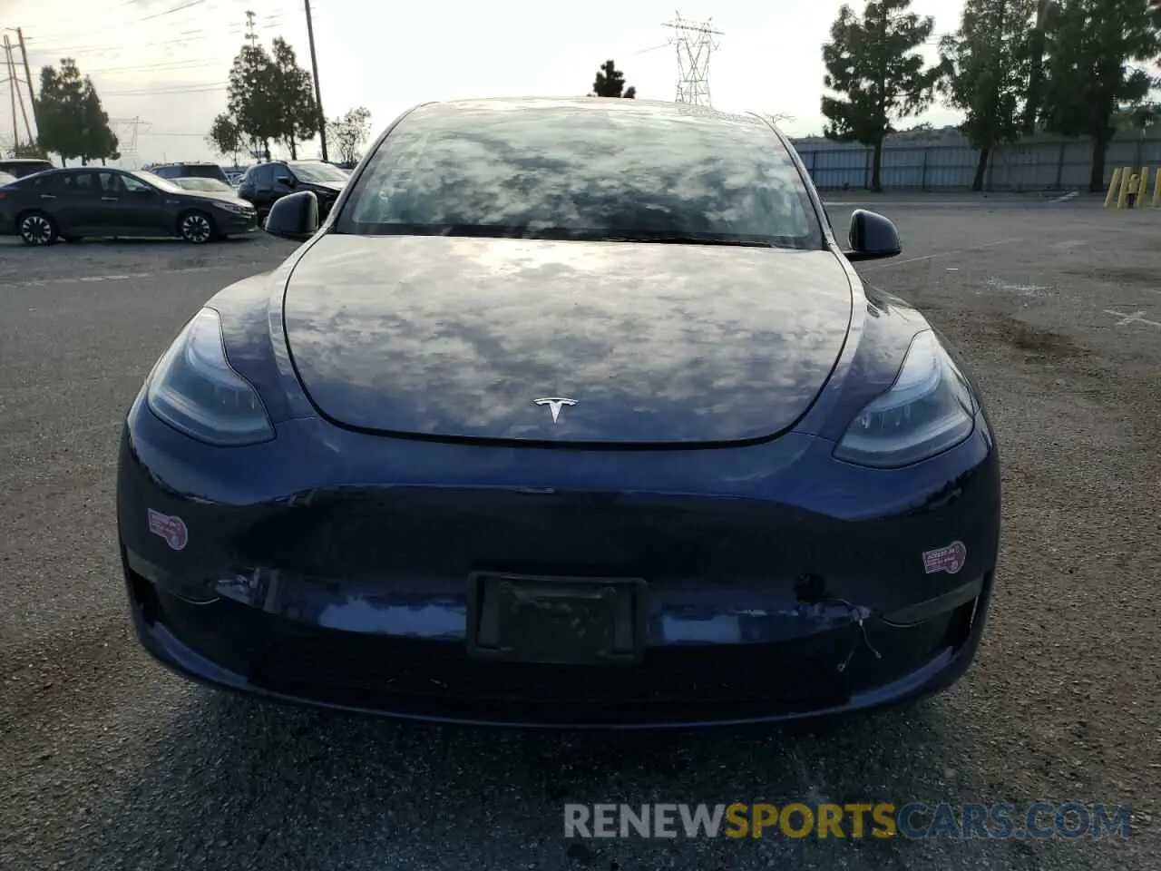 5 Photograph of a damaged car 7SAYGDEE2RF003784 TESLA MODEL Y 2024