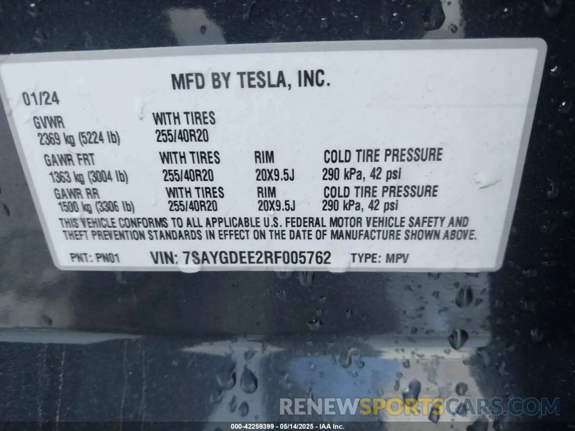 9 Photograph of a damaged car 7SAYGDEE2RF005762 TESLA MODEL Y 2024