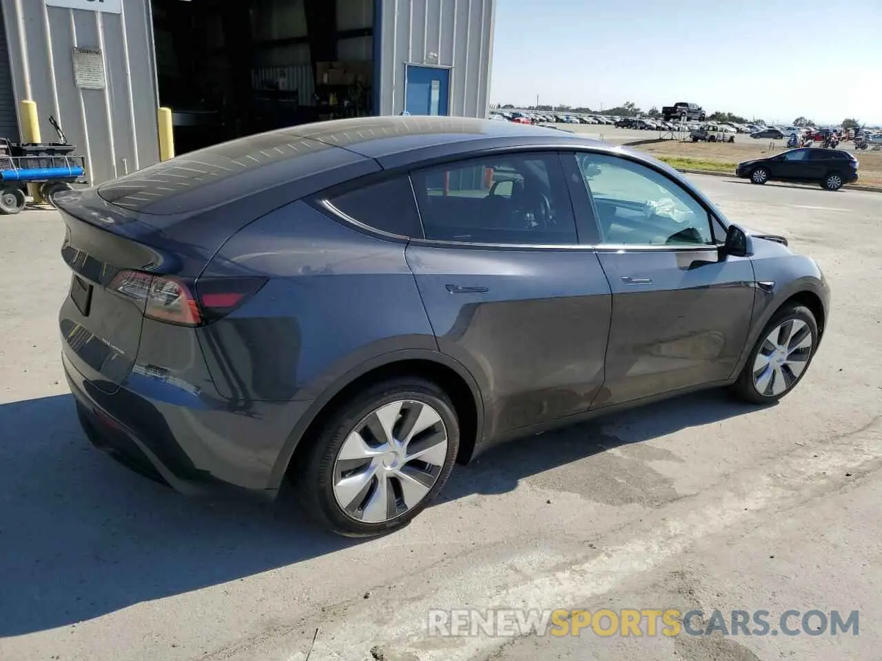 3 Photograph of a damaged car 7SAYGDEE2RF025669 TESLA MODEL Y 2024