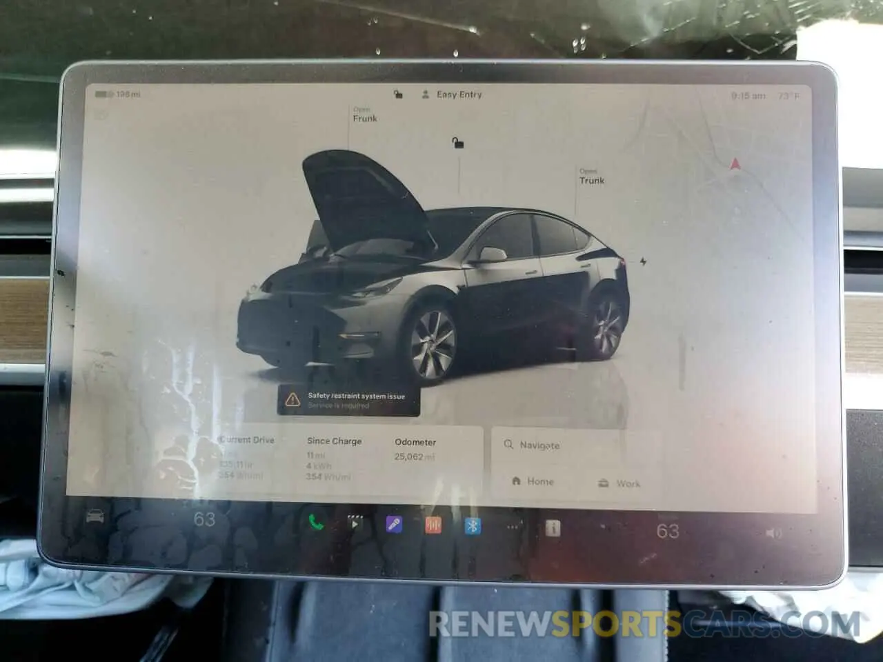 9 Photograph of a damaged car 7SAYGDEE2RF025669 TESLA MODEL Y 2024