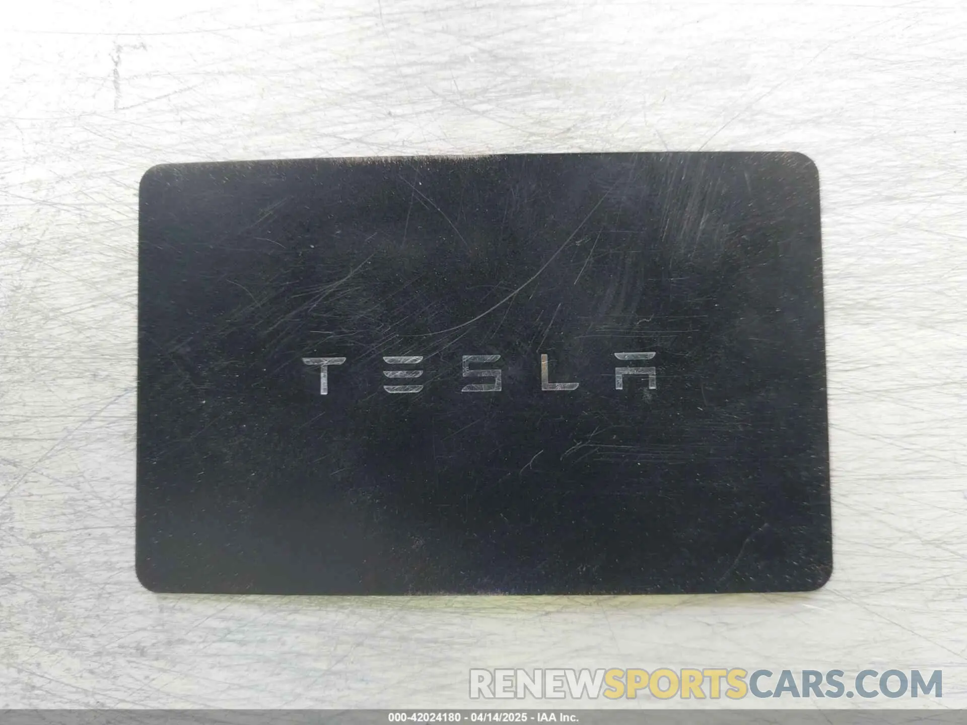 11 Photograph of a damaged car 7SAYGDEE2RF069588 TESLA MODEL Y 2024