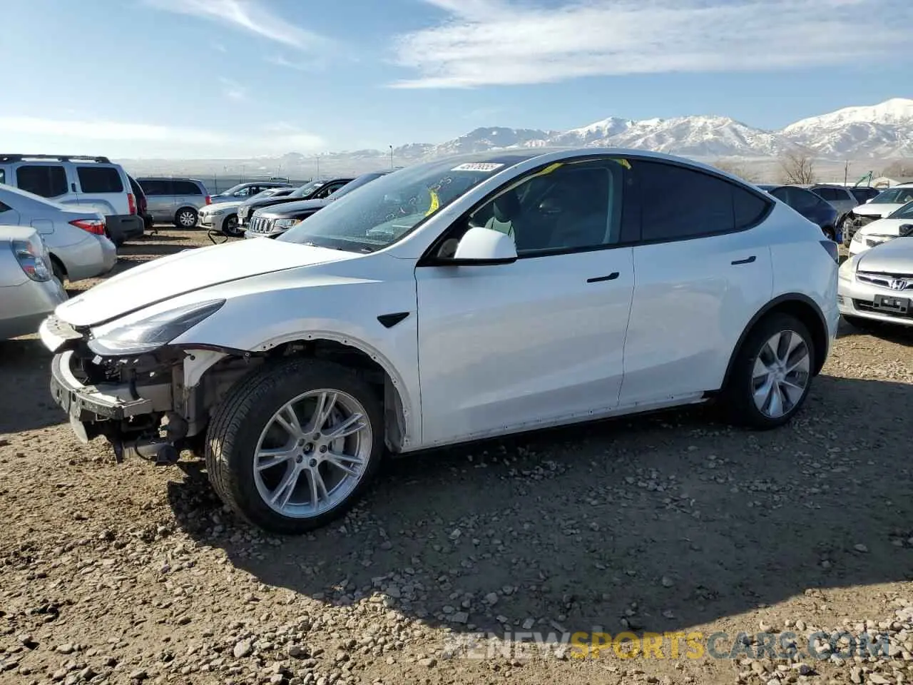 1 Photograph of a damaged car 7SAYGDEE2RF076766 TESLA MODEL Y 2024