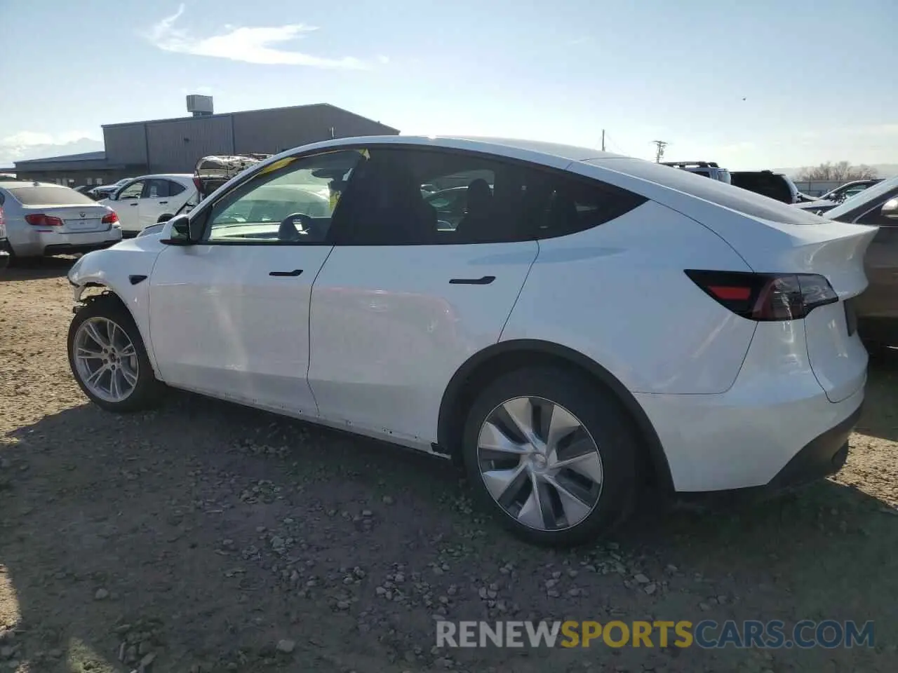 2 Photograph of a damaged car 7SAYGDEE2RF076766 TESLA MODEL Y 2024