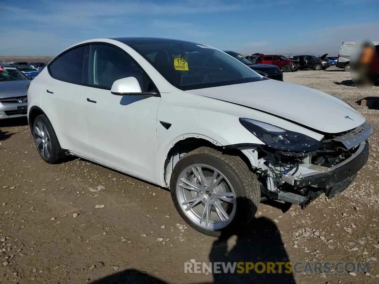 4 Photograph of a damaged car 7SAYGDEE2RF076766 TESLA MODEL Y 2024
