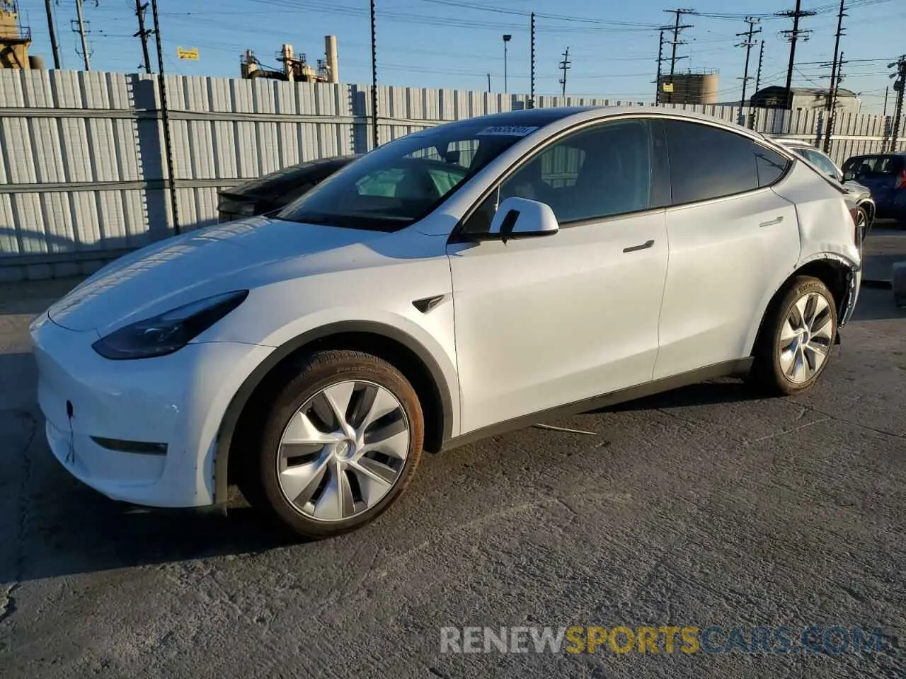 1 Photograph of a damaged car 7SAYGDEE2RF088125 TESLA MODEL Y 2024