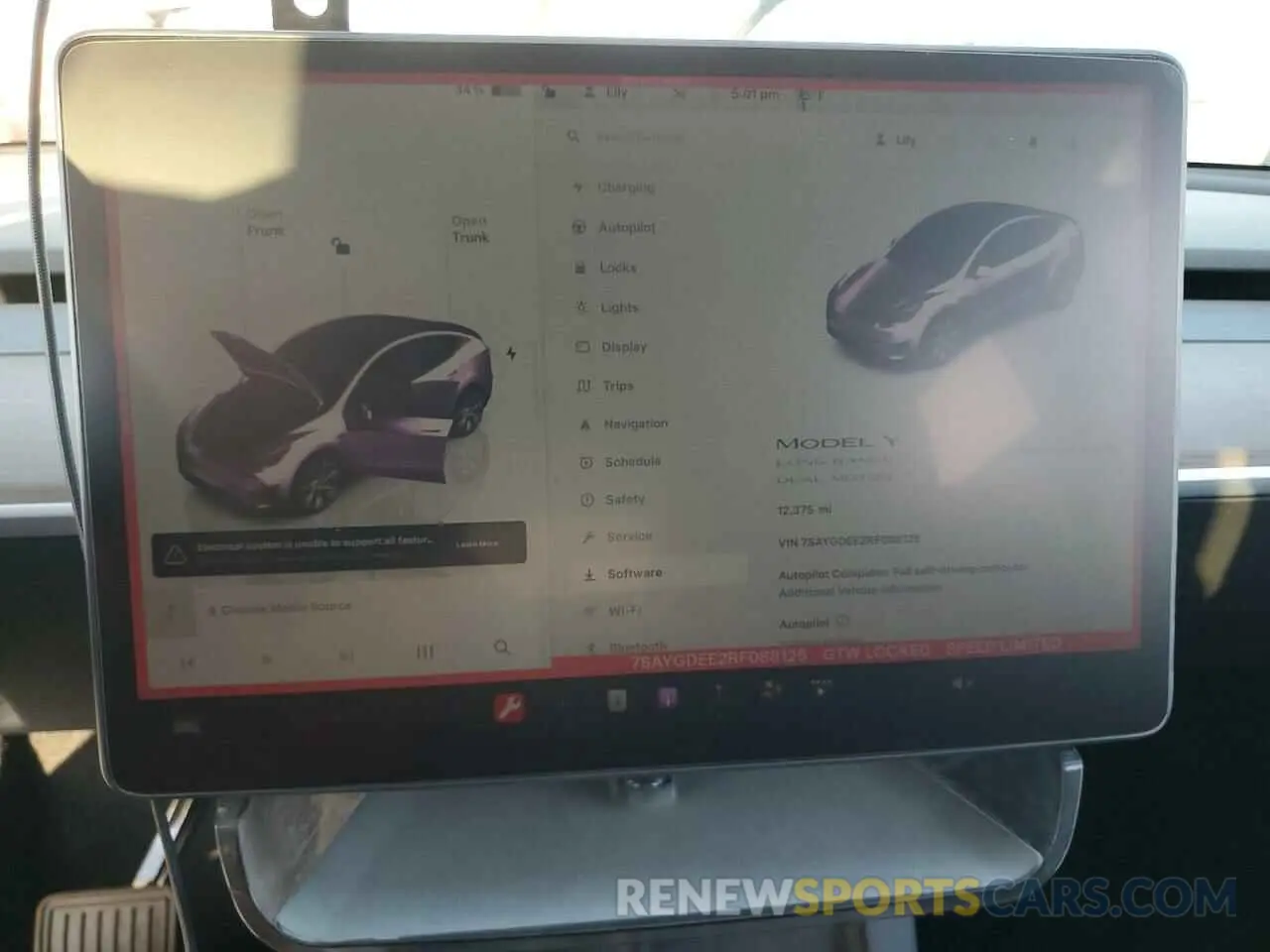 9 Photograph of a damaged car 7SAYGDEE2RF088125 TESLA MODEL Y 2024