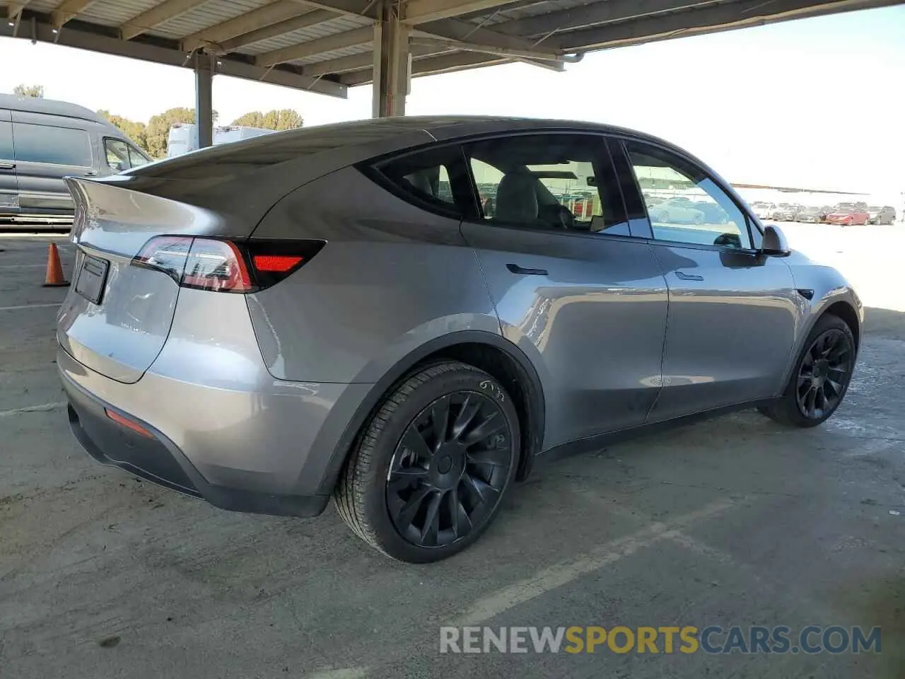 3 Photograph of a damaged car 7SAYGDEE2RF149327 TESLA MODEL Y 2024