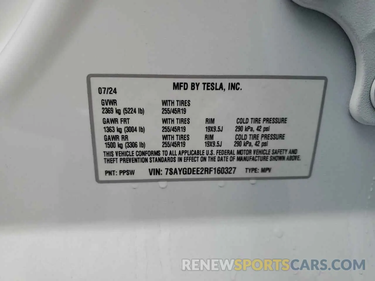 14 Photograph of a damaged car 7SAYGDEE2RF160327 TESLA MODEL Y 2024
