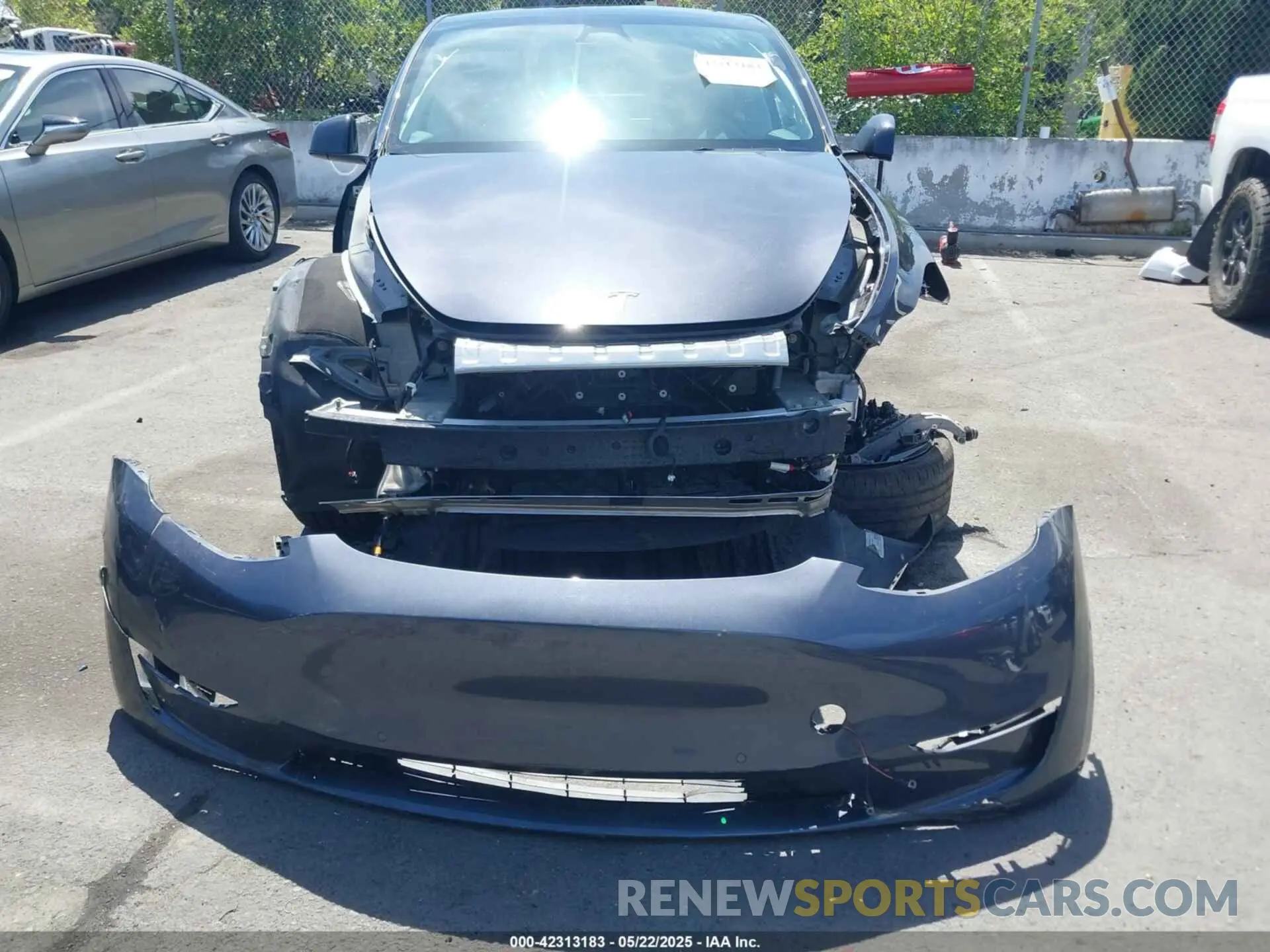 20 Photograph of a damaged car 7SAYGDEE2RF165012 TESLA MODEL Y 2024