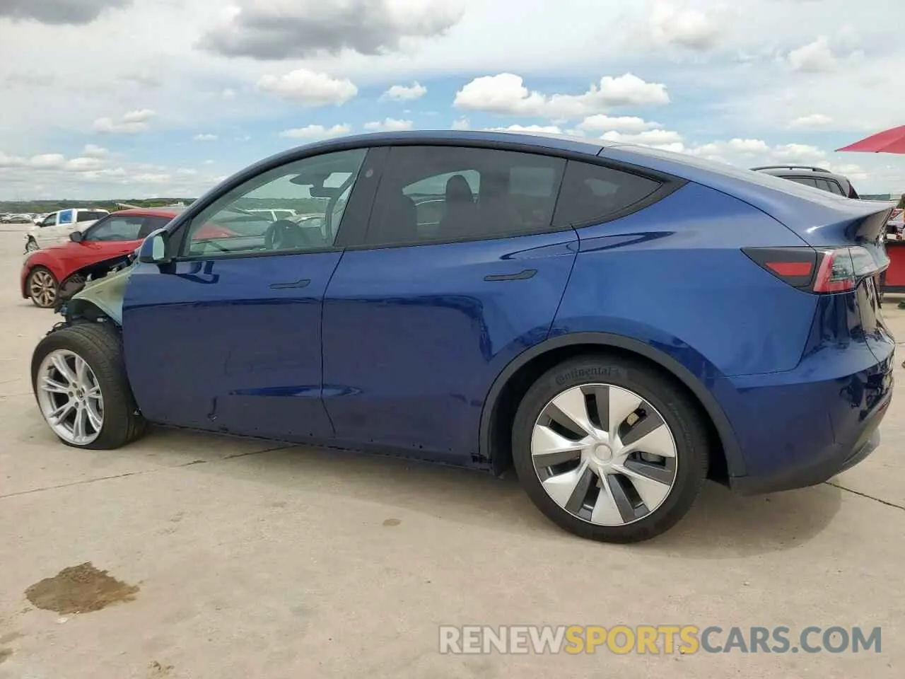 2 Photograph of a damaged car 7SAYGDEE2RF986014 TESLA MODEL Y 2024