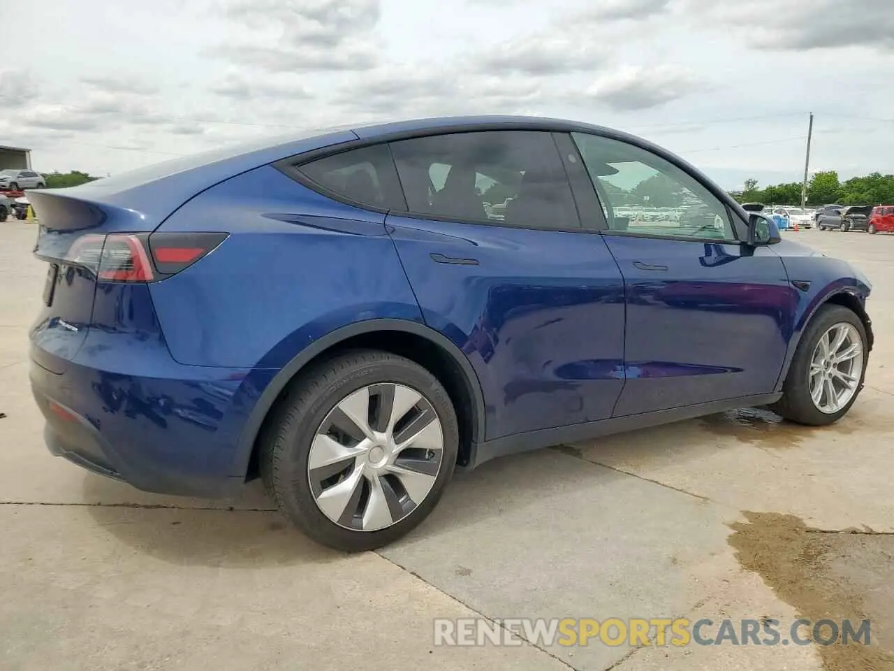 3 Photograph of a damaged car 7SAYGDEE2RF986014 TESLA MODEL Y 2024