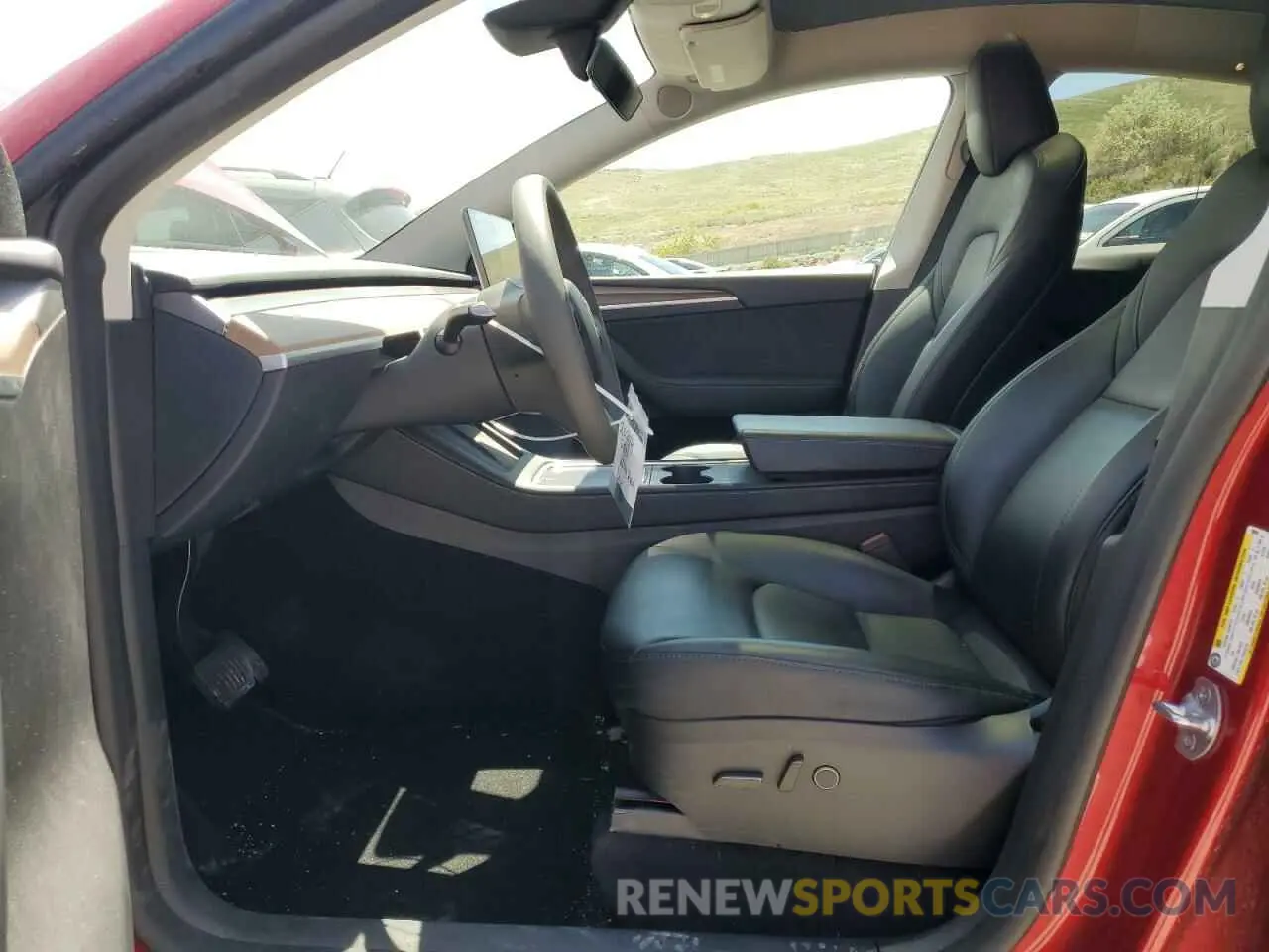 7 Photograph of a damaged car 7SAYGDEE2RF988958 TESLA MODEL Y 2024