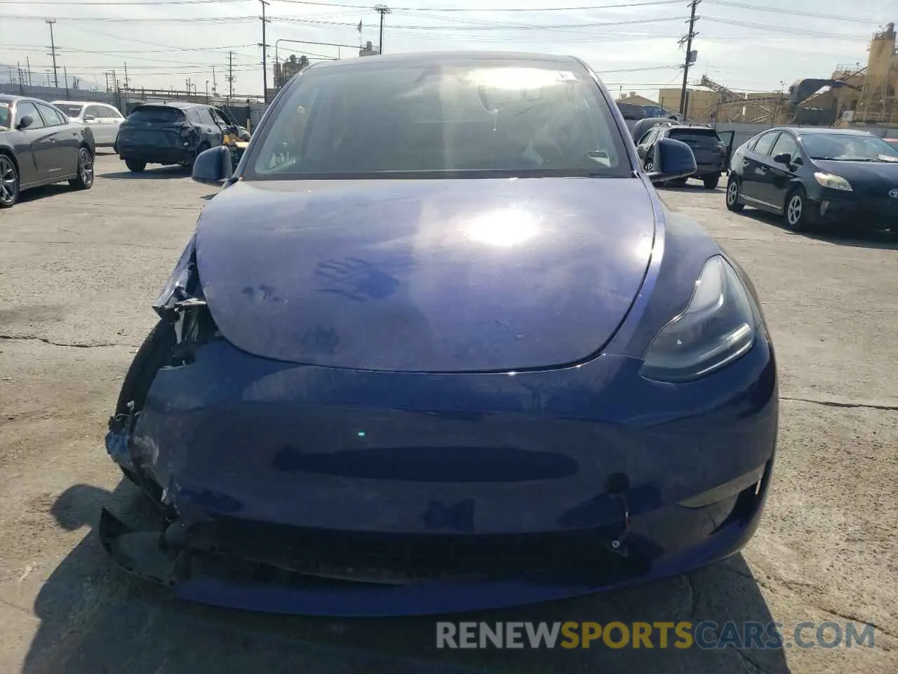 5 Photograph of a damaged car 7SAYGDEE3RA214702 TESLA MODEL Y 2024