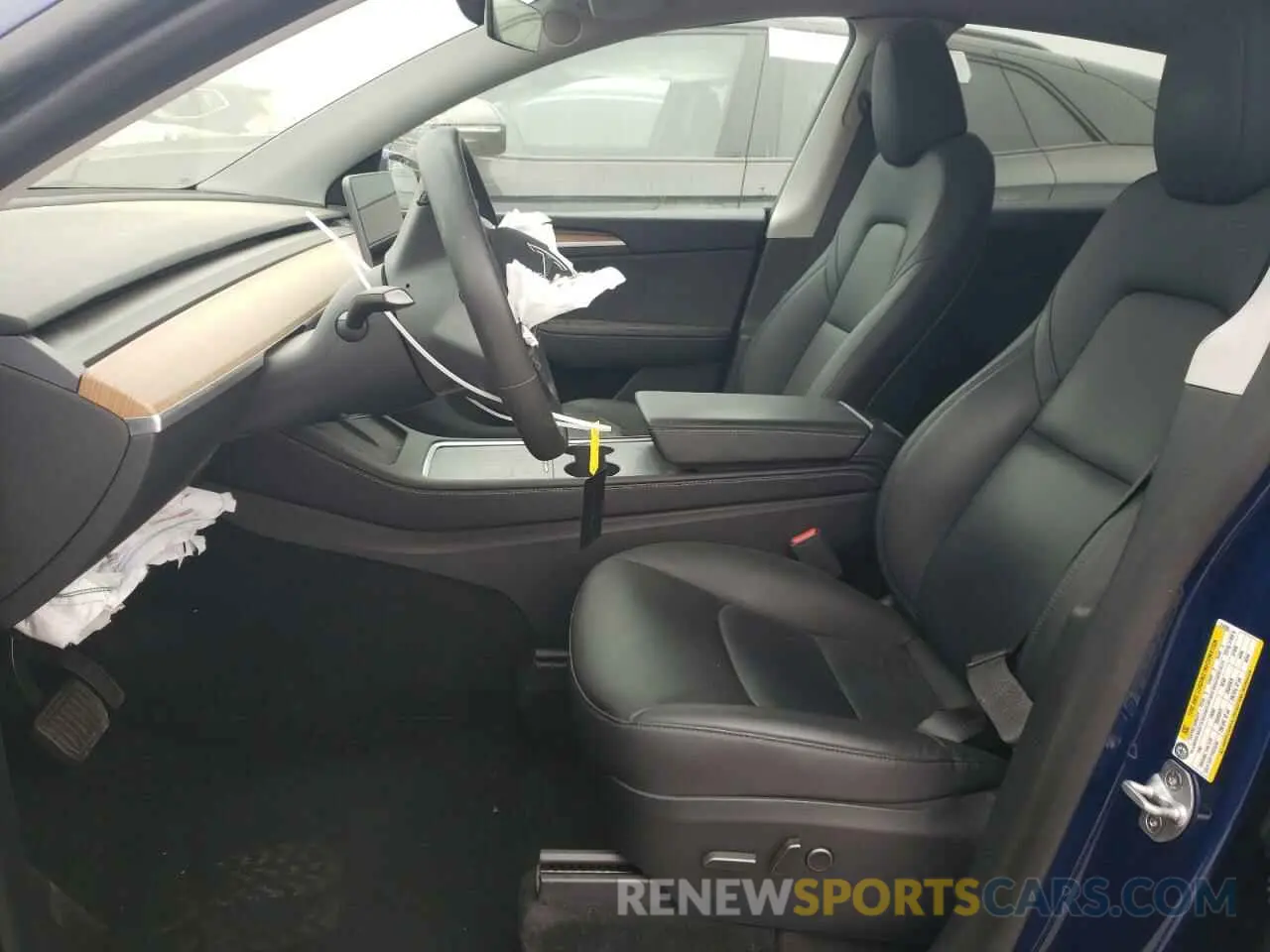 7 Photograph of a damaged car 7SAYGDEE3RA214702 TESLA MODEL Y 2024