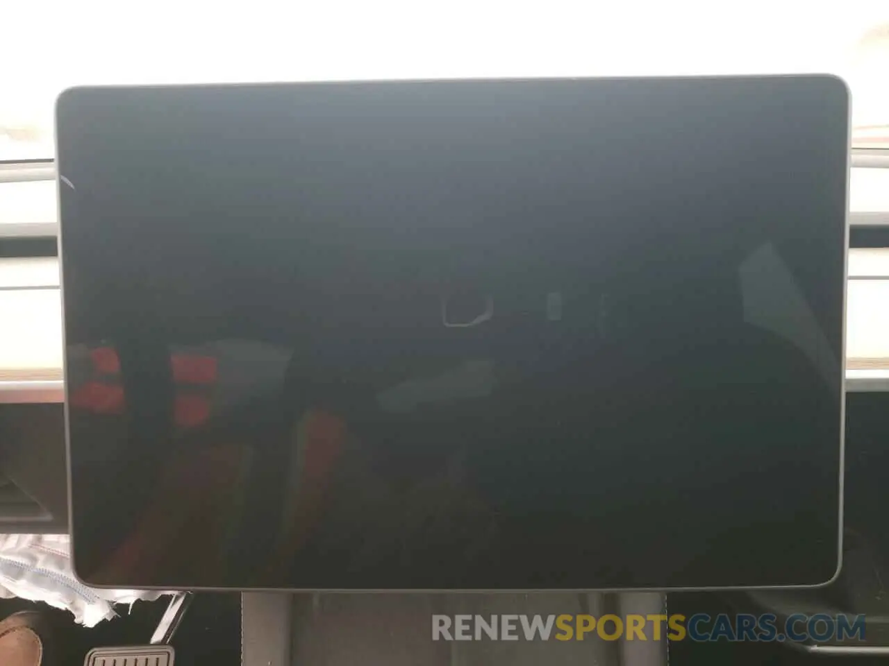 9 Photograph of a damaged car 7SAYGDEE3RA214702 TESLA MODEL Y 2024