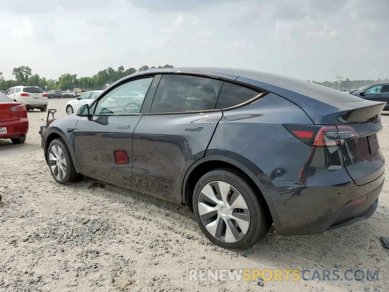 2 Photograph of a damaged car 7SAYGDEE3RA221844 TESLA MODEL Y 2024
