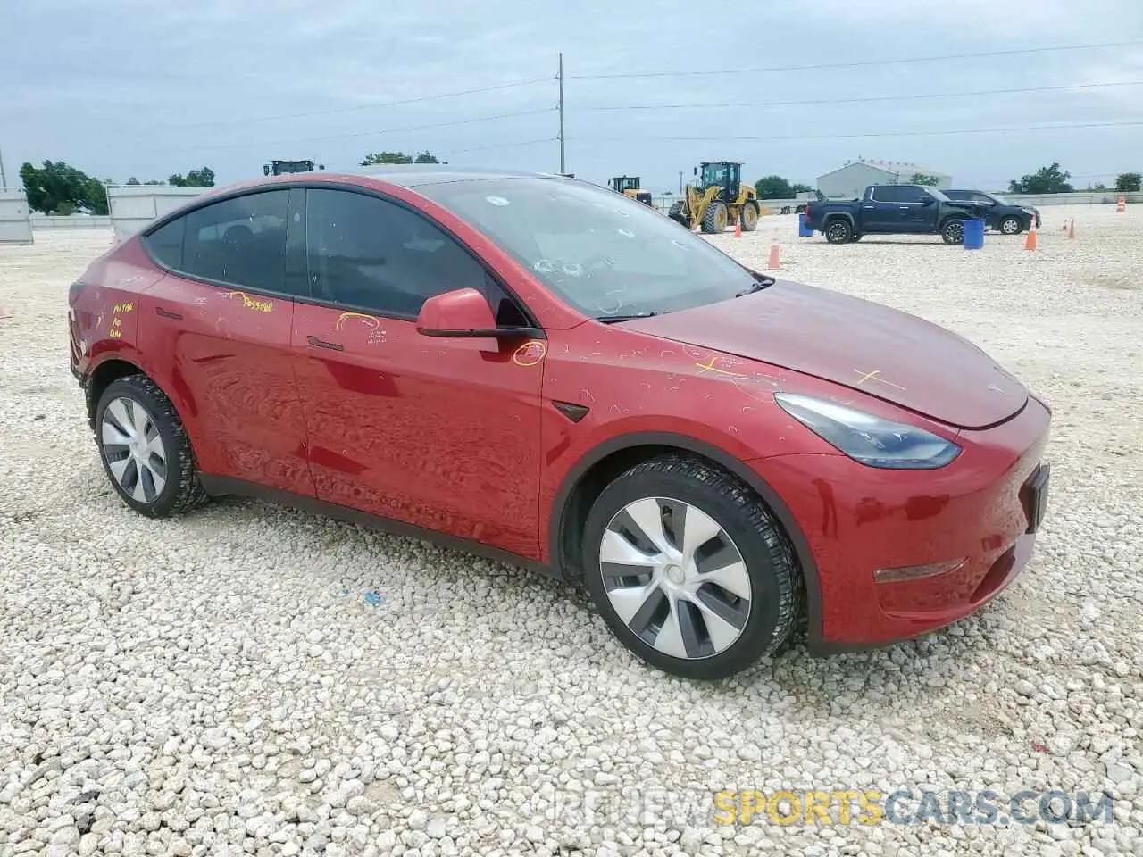 4 Photograph of a damaged car 7SAYGDEE3RA224498 TESLA MODEL Y 2024