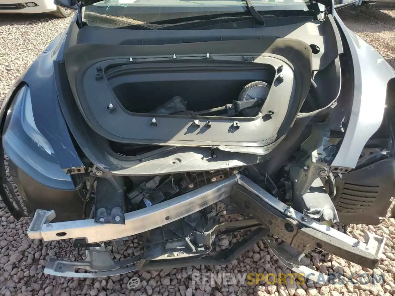 12 Photograph of a damaged car 7SAYGDEE3RA225795 TESLA MODEL Y 2024