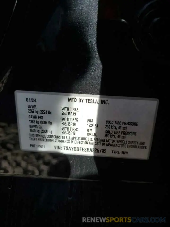 13 Photograph of a damaged car 7SAYGDEE3RA225795 TESLA MODEL Y 2024