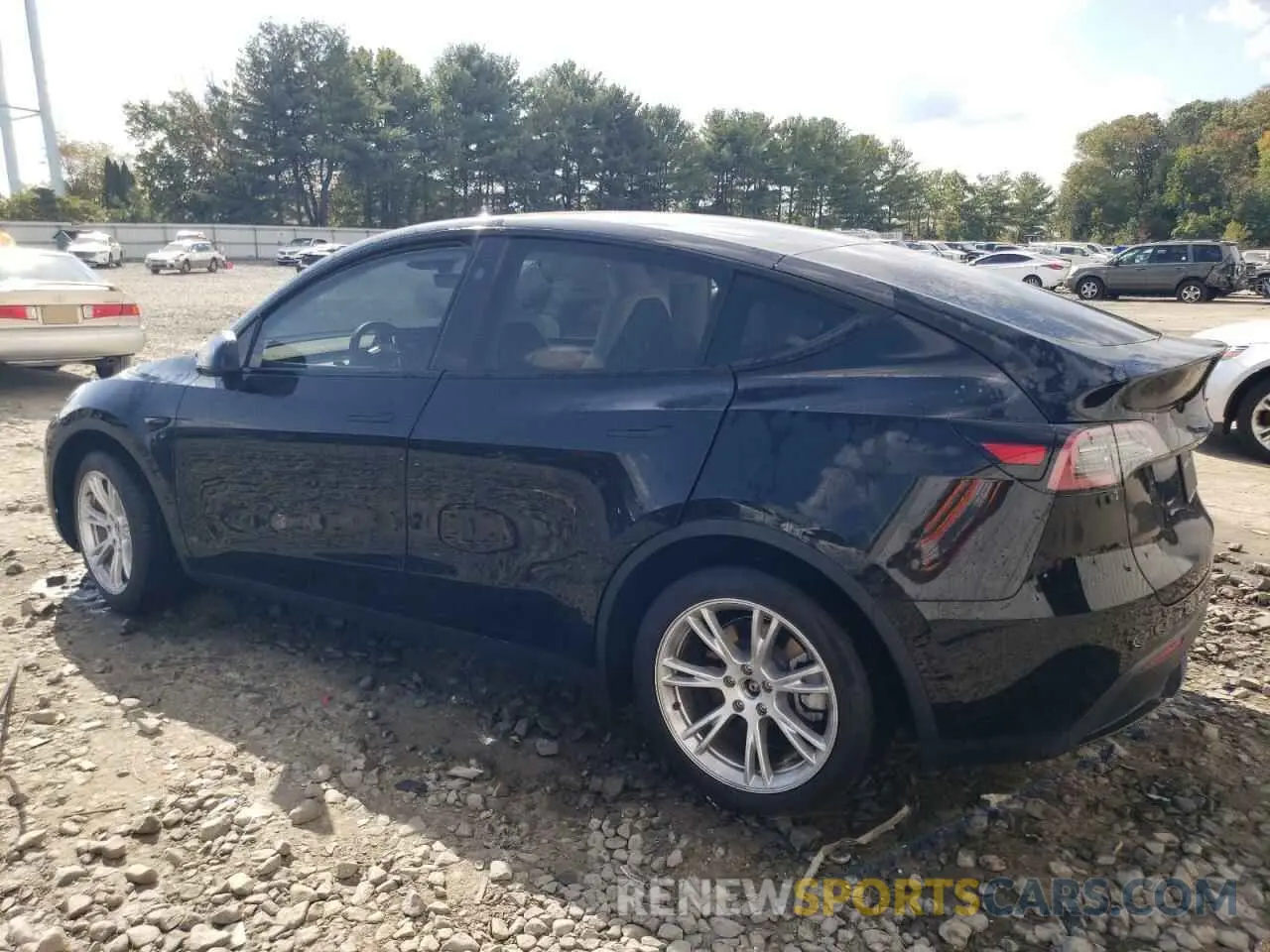 2 Photograph of a damaged car 7SAYGDEE3RA227935 TESLA MODEL Y 2024