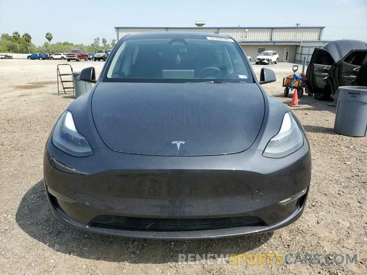 5 Photograph of a damaged car 7SAYGDEE3RA234223 TESLA MODEL Y 2024