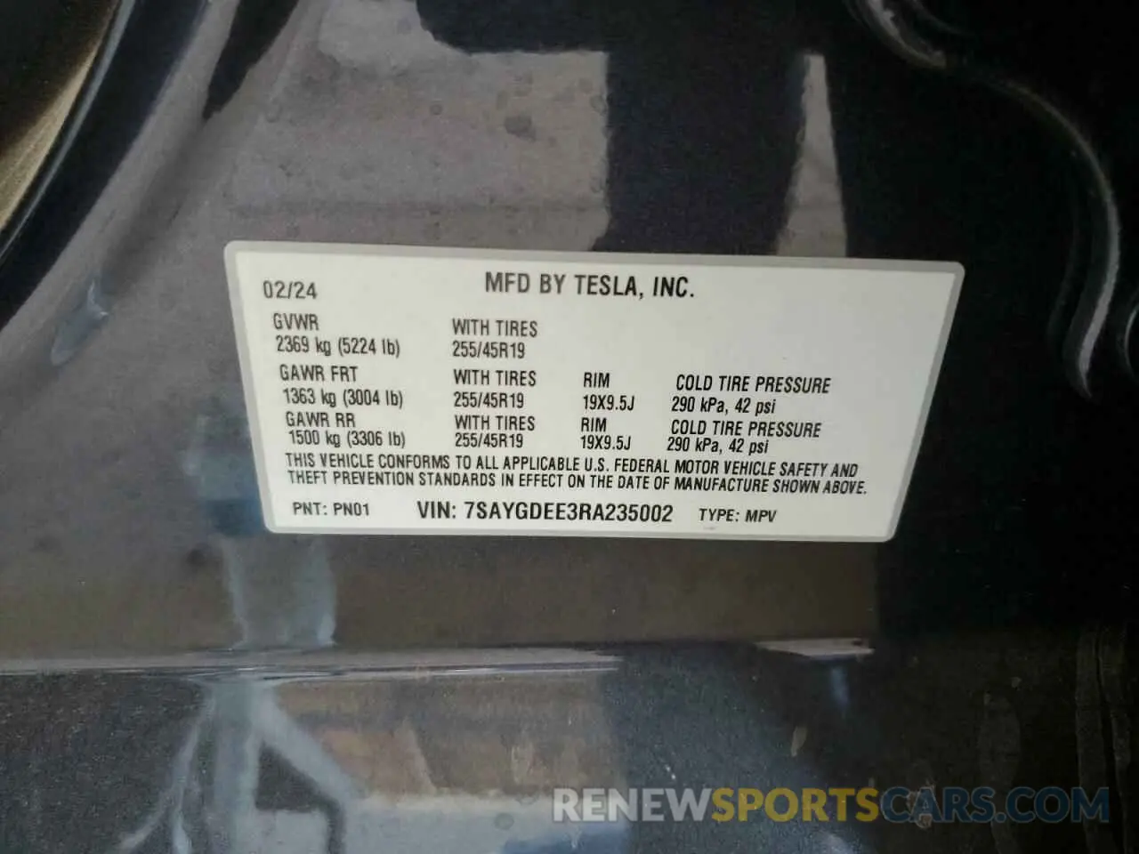 12 Photograph of a damaged car 7SAYGDEE3RA235002 TESLA MODEL Y 2024