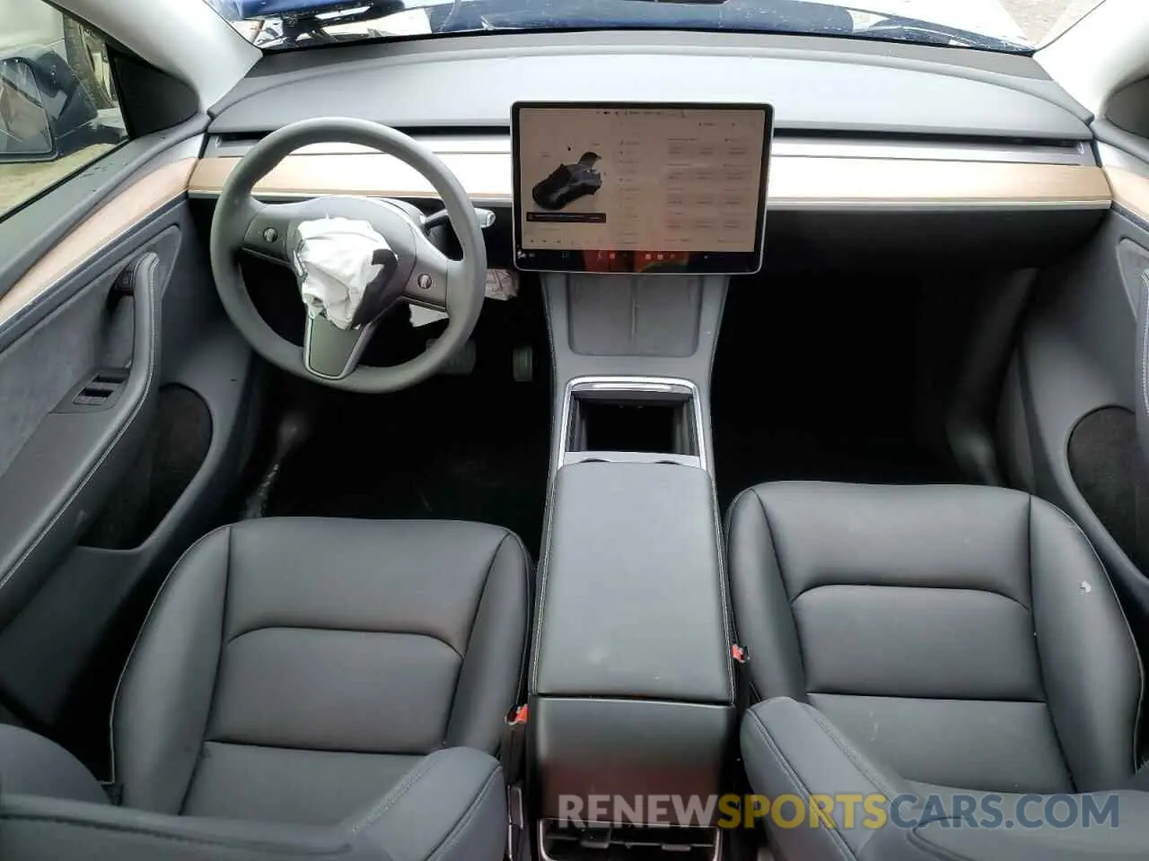 8 Photograph of a damaged car 7SAYGDEE3RA248493 TESLA MODEL Y 2024