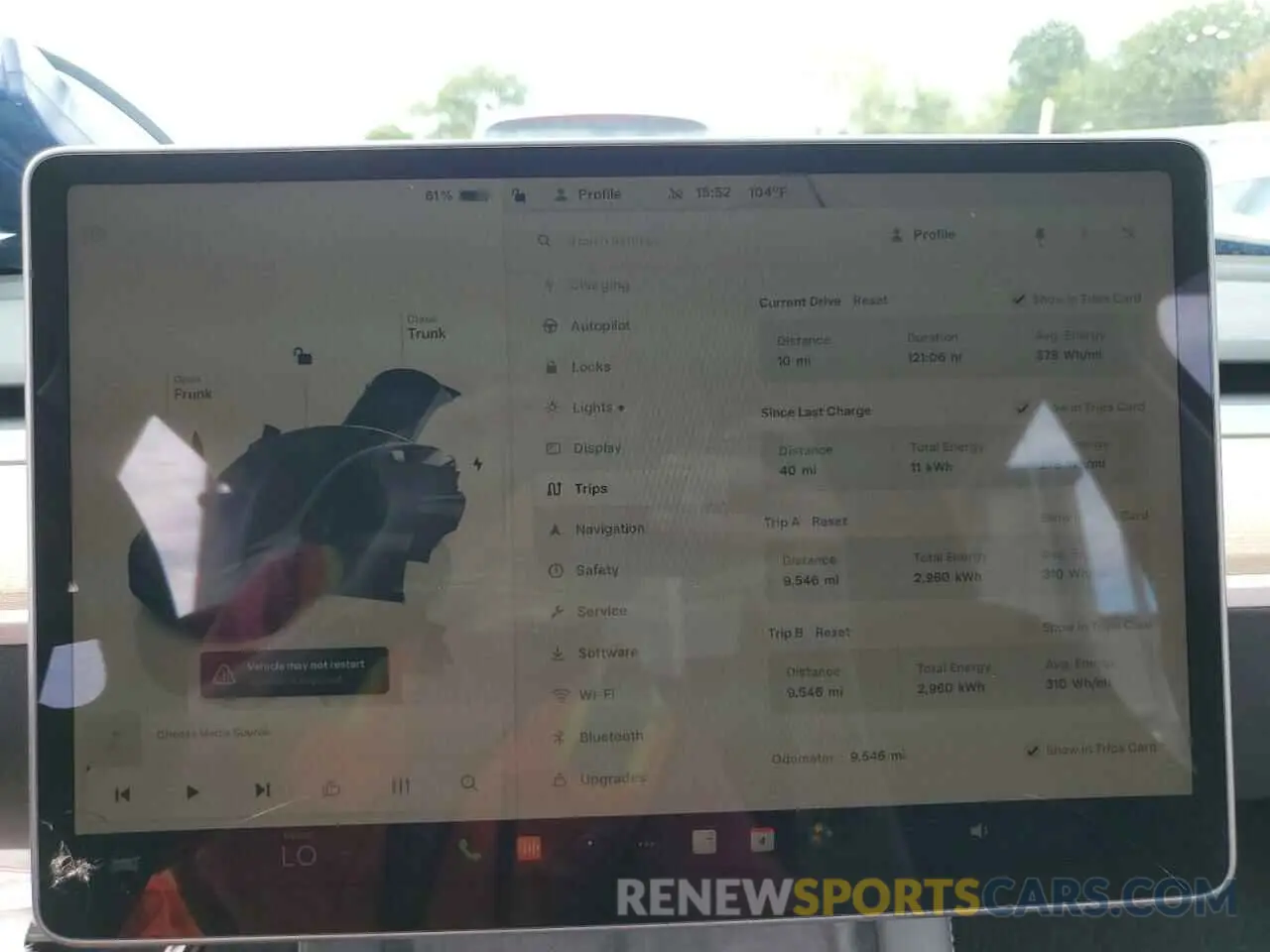 9 Photograph of a damaged car 7SAYGDEE3RA248493 TESLA MODEL Y 2024