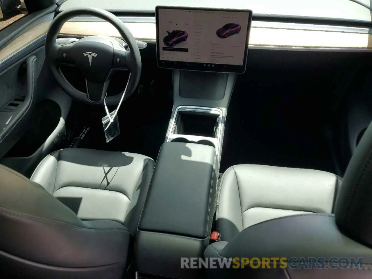 8 Photograph of a damaged car 7SAYGDEE3RA253354 TESLA MODEL Y 2024