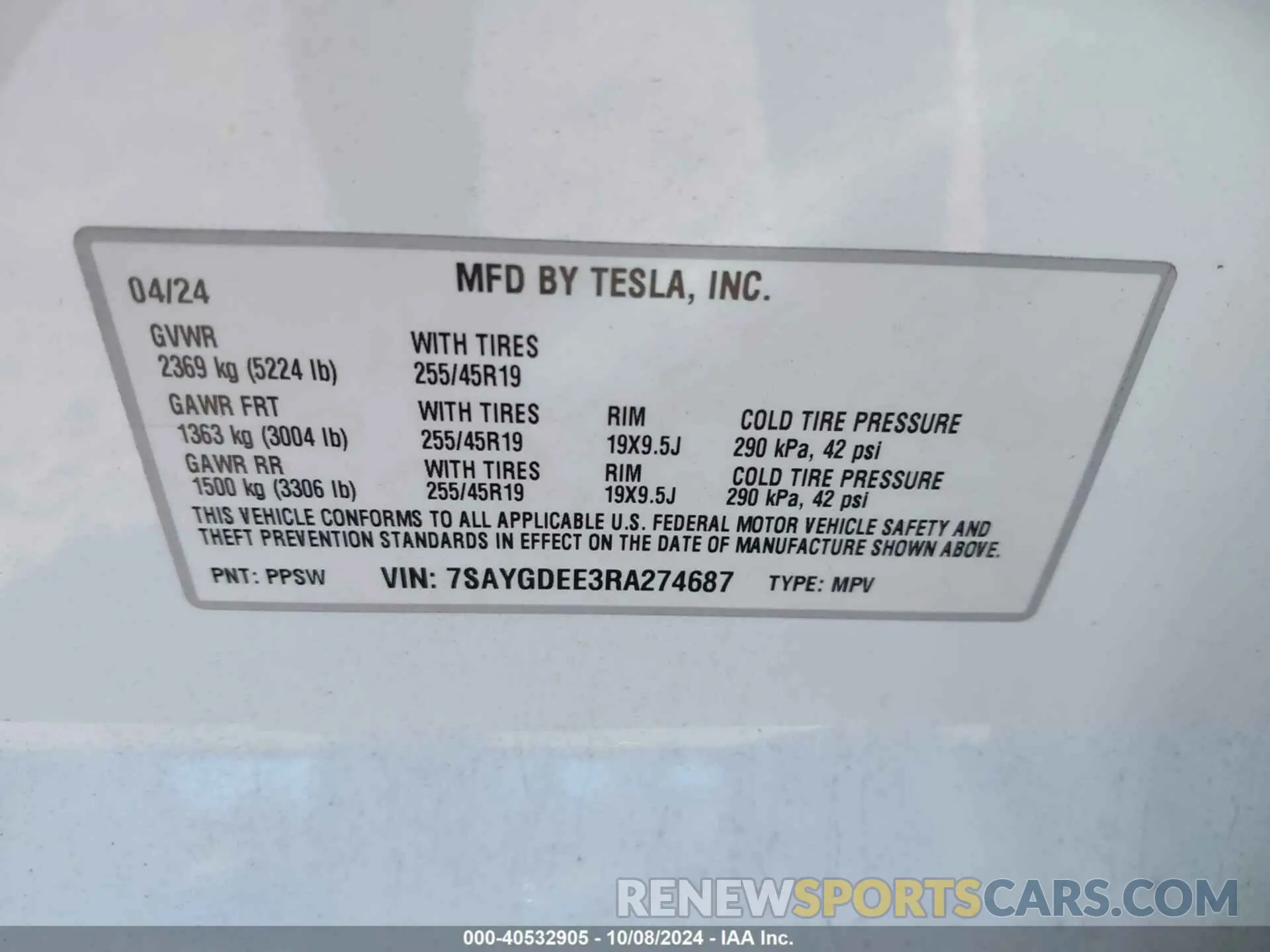 9 Photograph of a damaged car 7SAYGDEE3RA274687 TESLA MODEL Y 2024