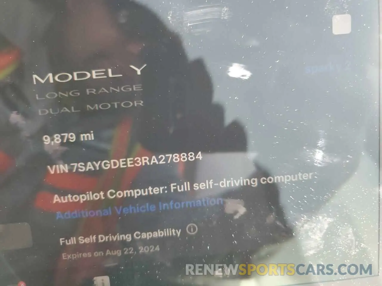 9 Photograph of a damaged car 7SAYGDEE3RA278884 TESLA MODEL Y 2024