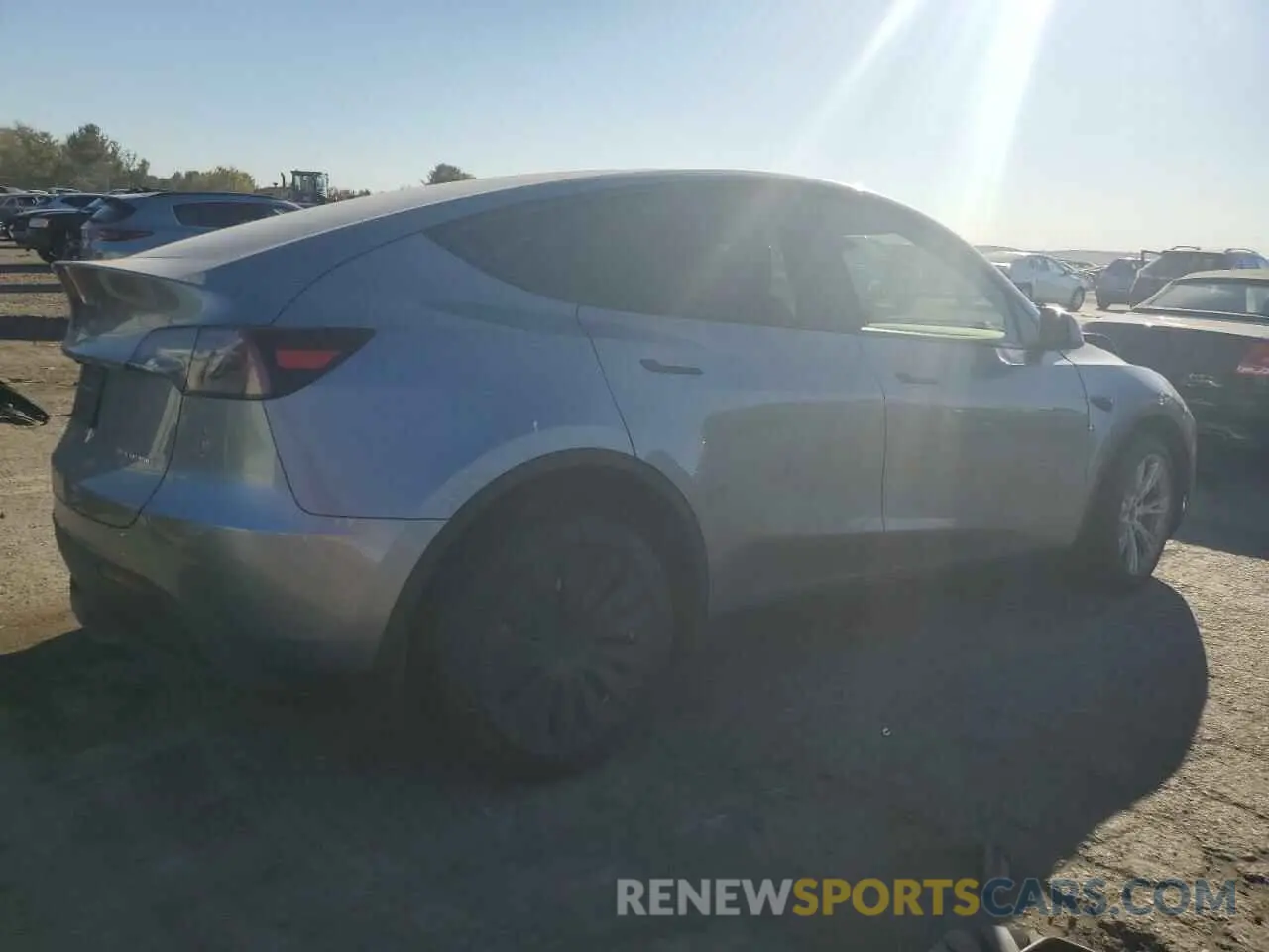 3 Photograph of a damaged car 7SAYGDEE3RA279131 TESLA MODEL Y 2024