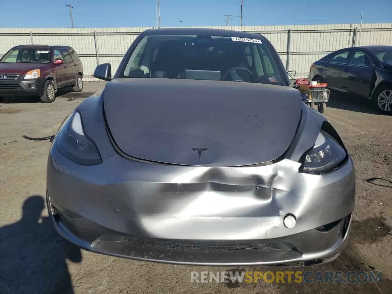 5 Photograph of a damaged car 7SAYGDEE3RA279131 TESLA MODEL Y 2024