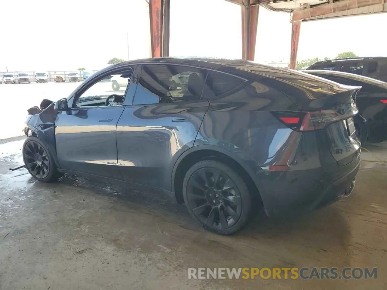 2 Photograph of a damaged car 7SAYGDEE3RA280814 TESLA MODEL Y 2024