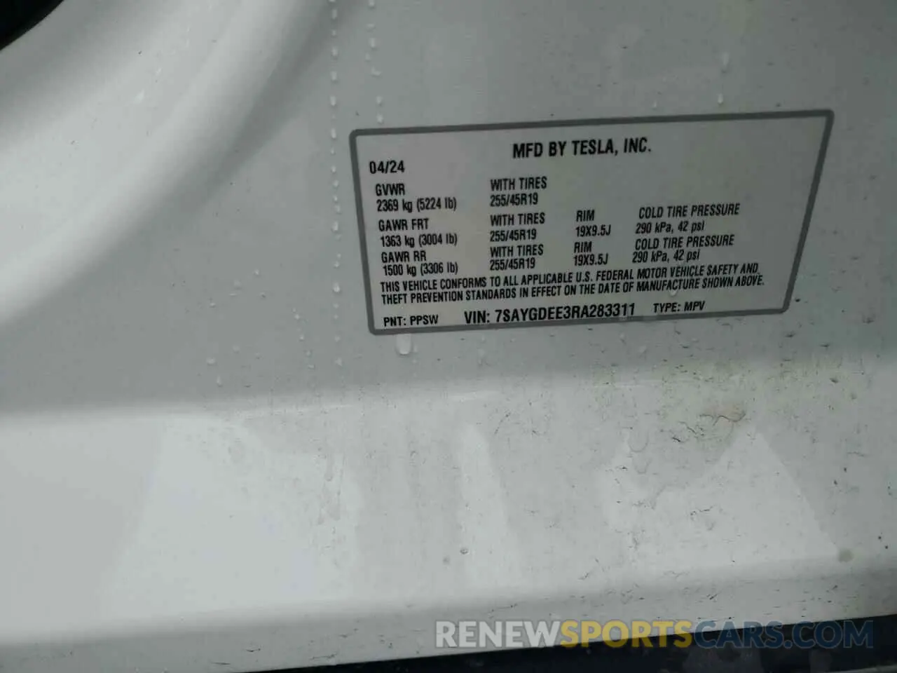 12 Photograph of a damaged car 7SAYGDEE3RA283311 TESLA MODEL Y 2024