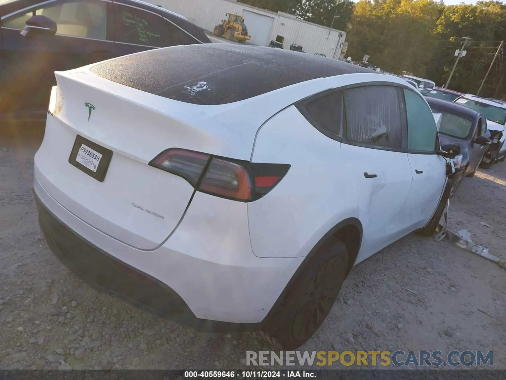 4 Photograph of a damaged car 7SAYGDEE3RA317909 TESLA MODEL Y 2024