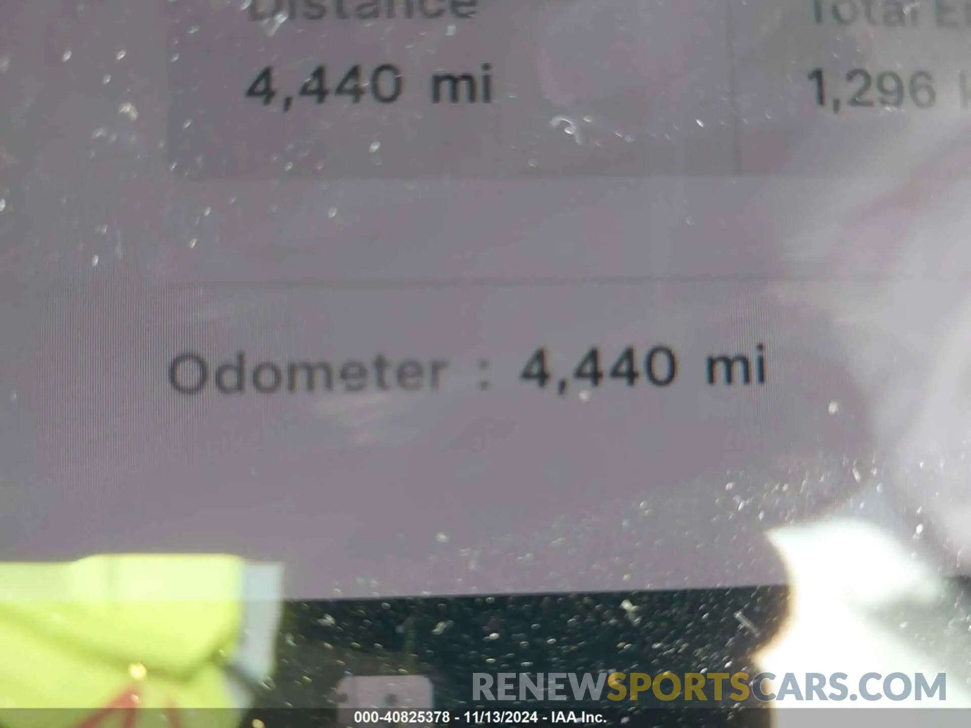 15 Photograph of a damaged car 7SAYGDEE3RA321734 TESLA MODEL Y 2024