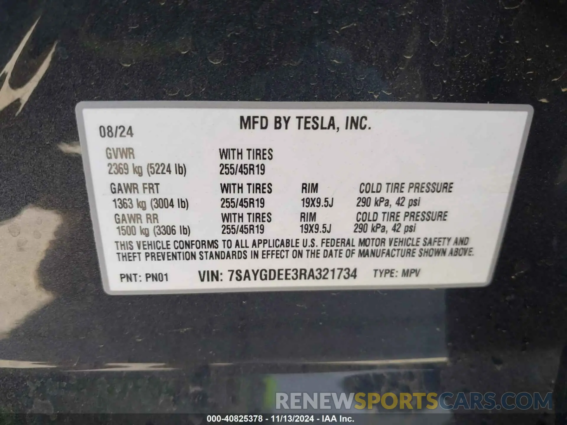 9 Photograph of a damaged car 7SAYGDEE3RA321734 TESLA MODEL Y 2024