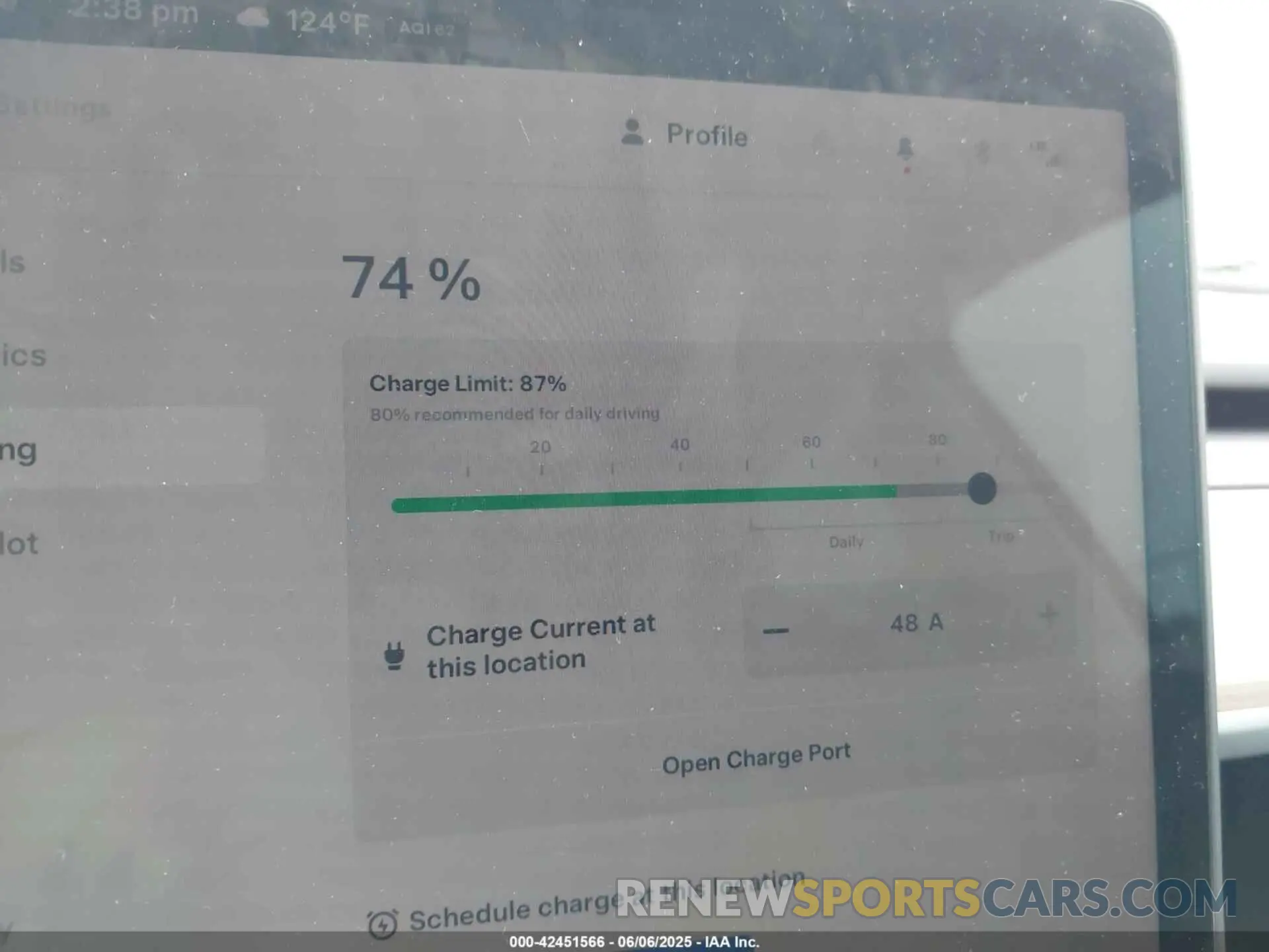 10 Photograph of a damaged car 7SAYGDEE3RA324648 TESLA MODEL Y 2024