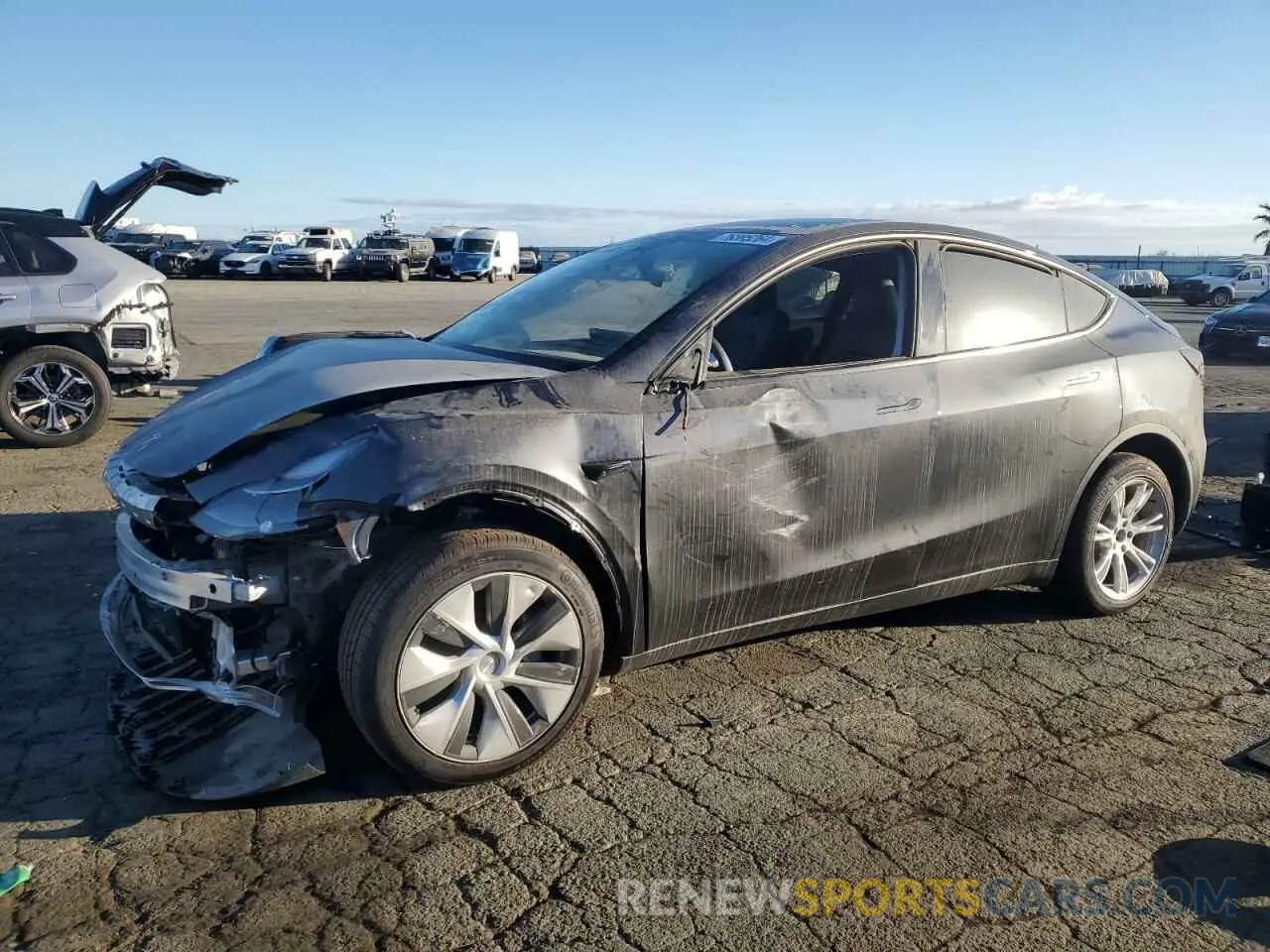 1 Photograph of a damaged car 7SAYGDEE3RF008119 TESLA MODEL Y 2024
