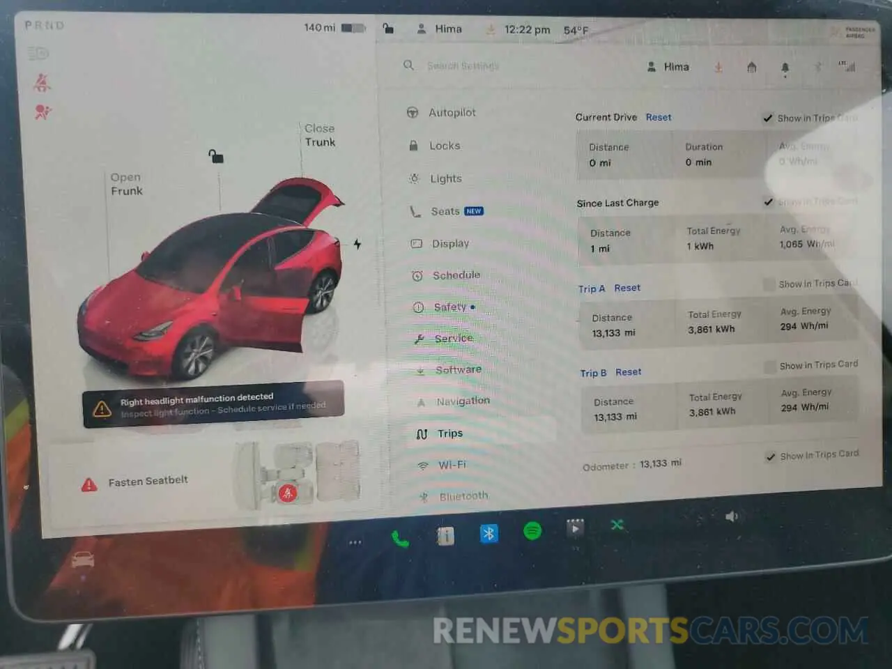9 Photograph of a damaged car 7SAYGDEE3RF046322 TESLA MODEL Y 2024
