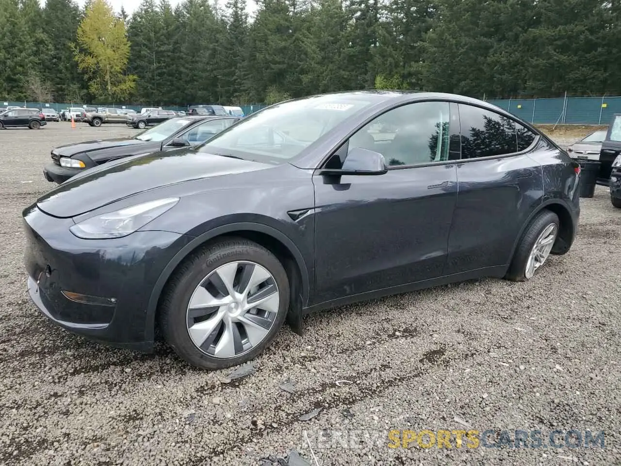 1 Photograph of a damaged car 7SAYGDEE3RF072919 TESLA MODEL Y 2024
