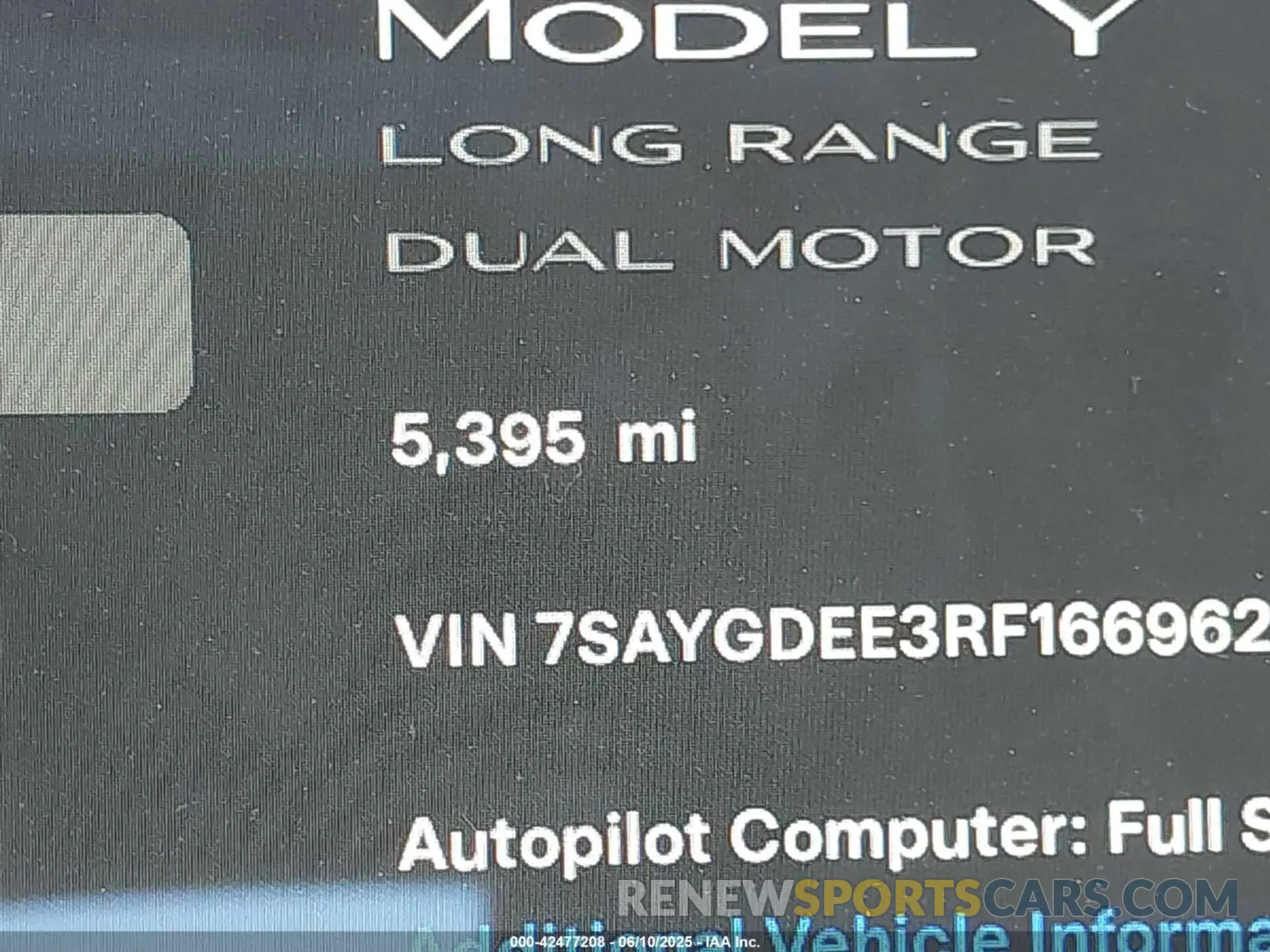 15 Photograph of a damaged car 7SAYGDEE3RF166962 TESLA MODEL Y 2024