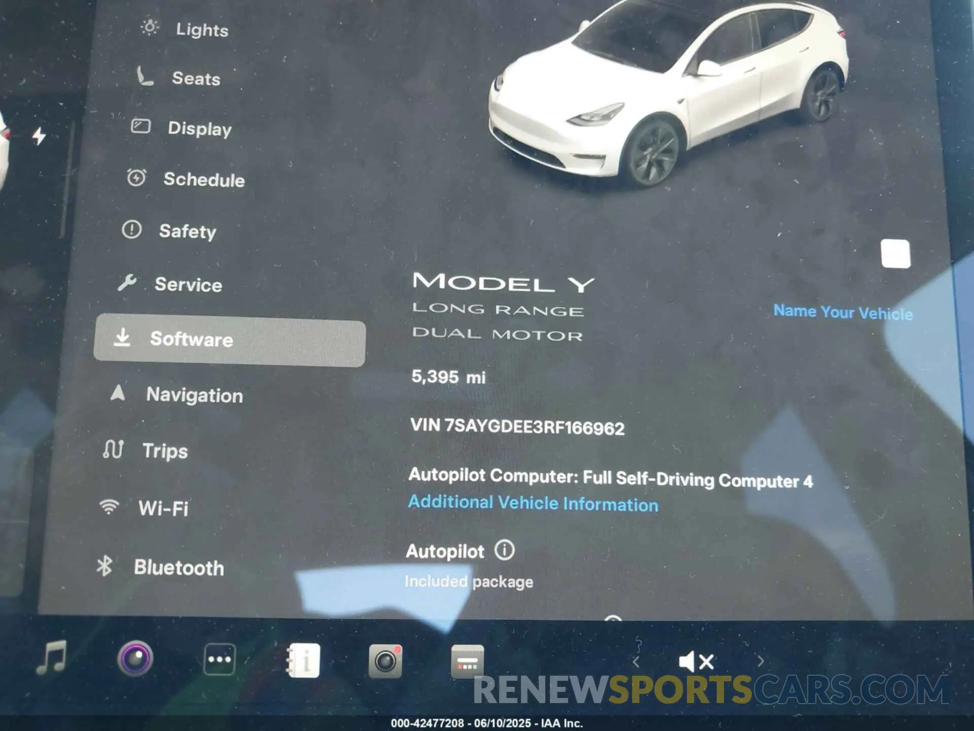 7 Photograph of a damaged car 7SAYGDEE3RF166962 TESLA MODEL Y 2024