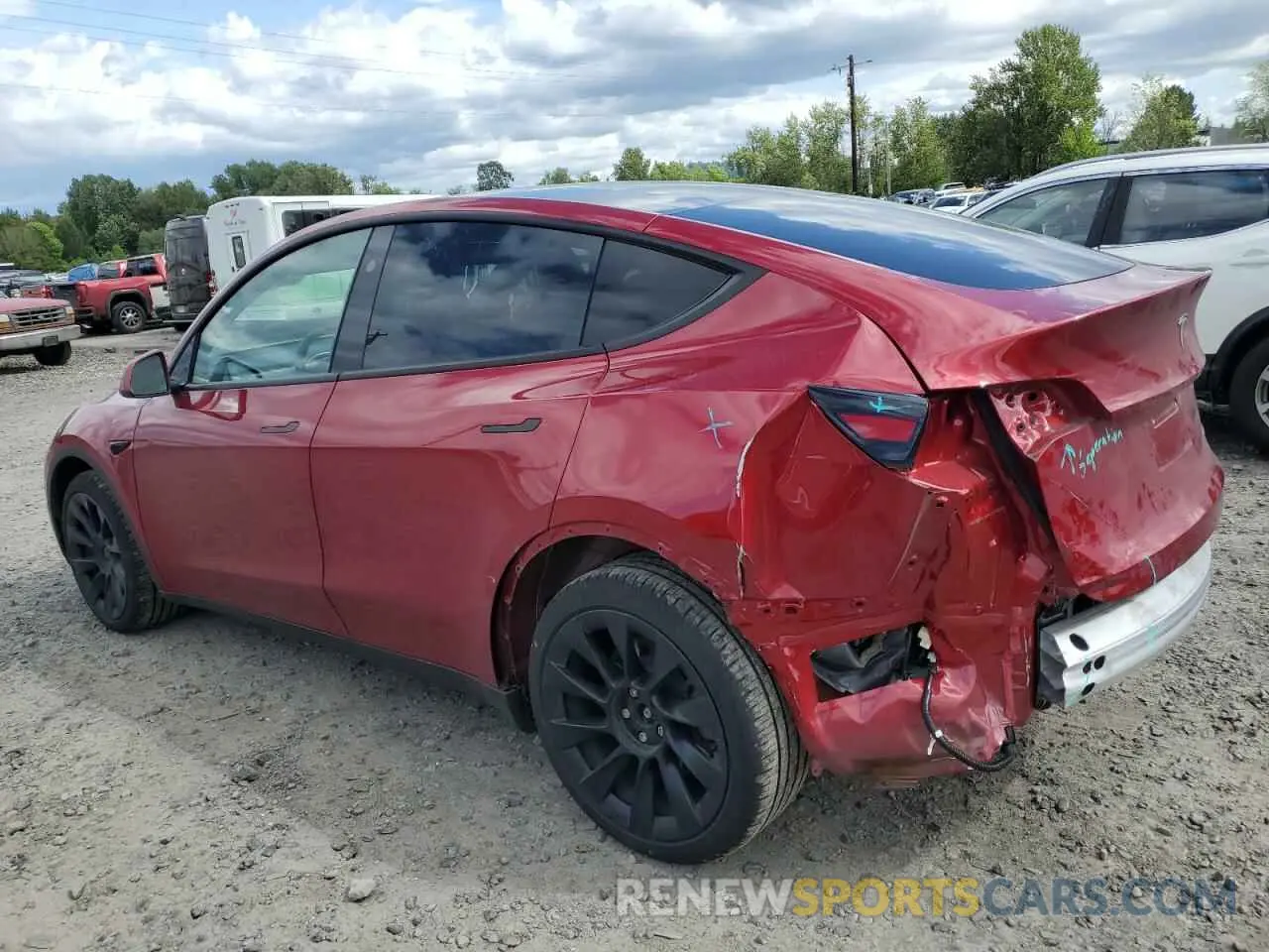 2 Photograph of a damaged car 7SAYGDEE3RF196043 TESLA MODEL Y 2024