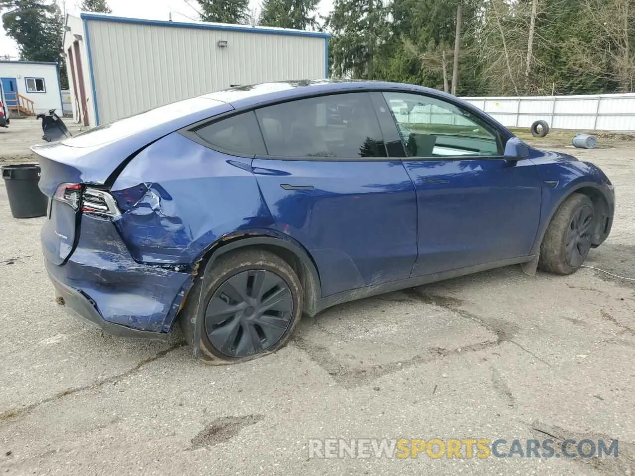 3 Photograph of a damaged car 7SAYGDEE3RF205470 TESLA MODEL Y 2024